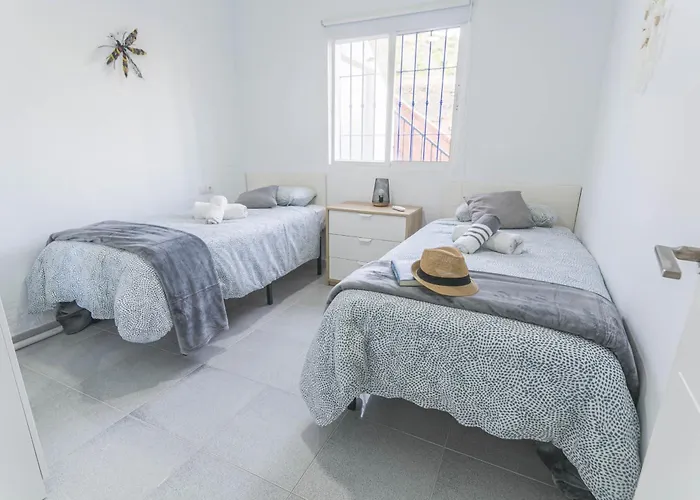 Дом отдыха Canovas - Marimel Con Piscina Privada *